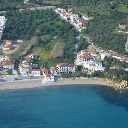 Hotel Korakakis Beach Финикунда Екстериор снимка