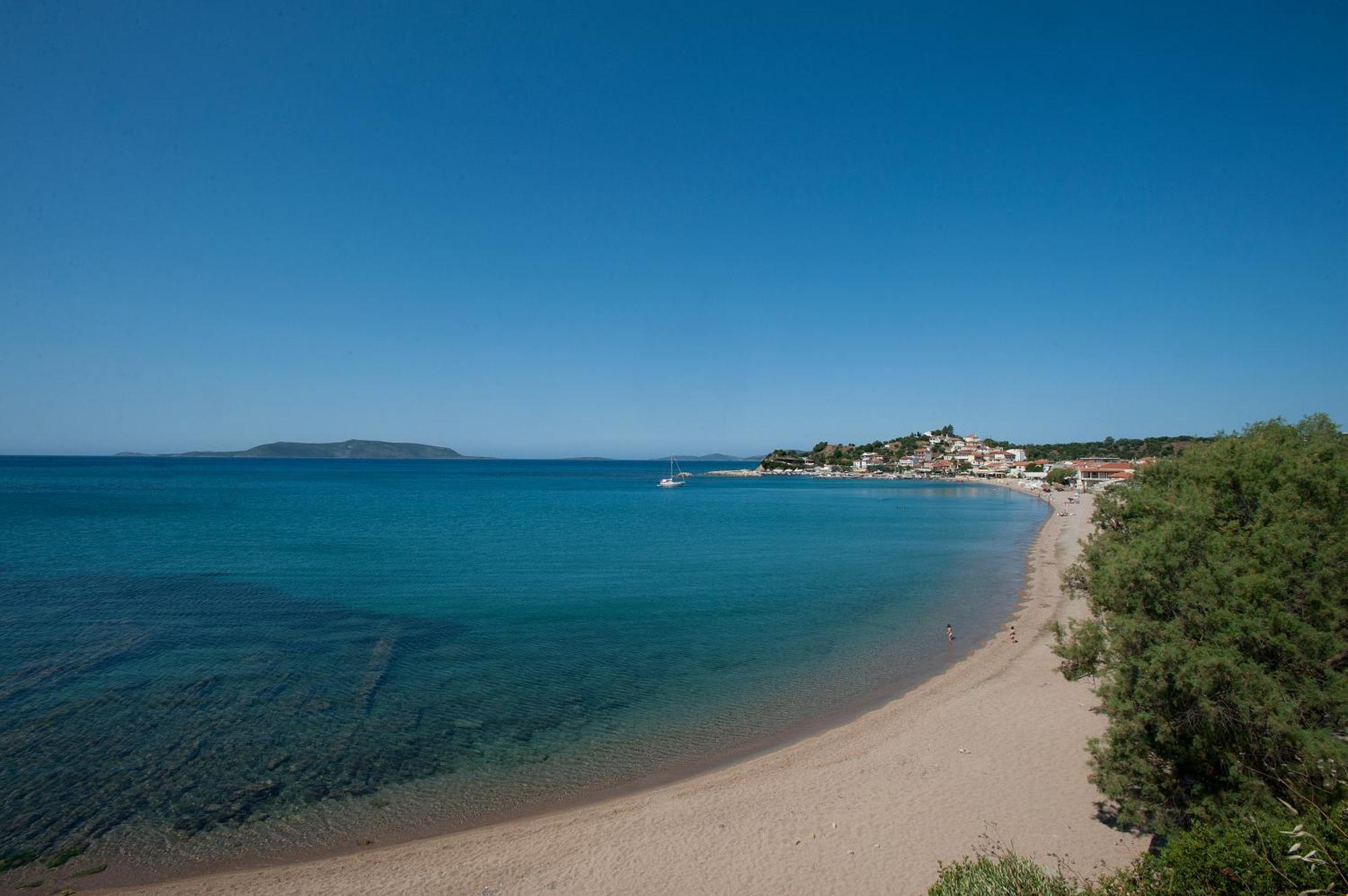 Hotel Korakakis Beach Финикунда Екстериор снимка