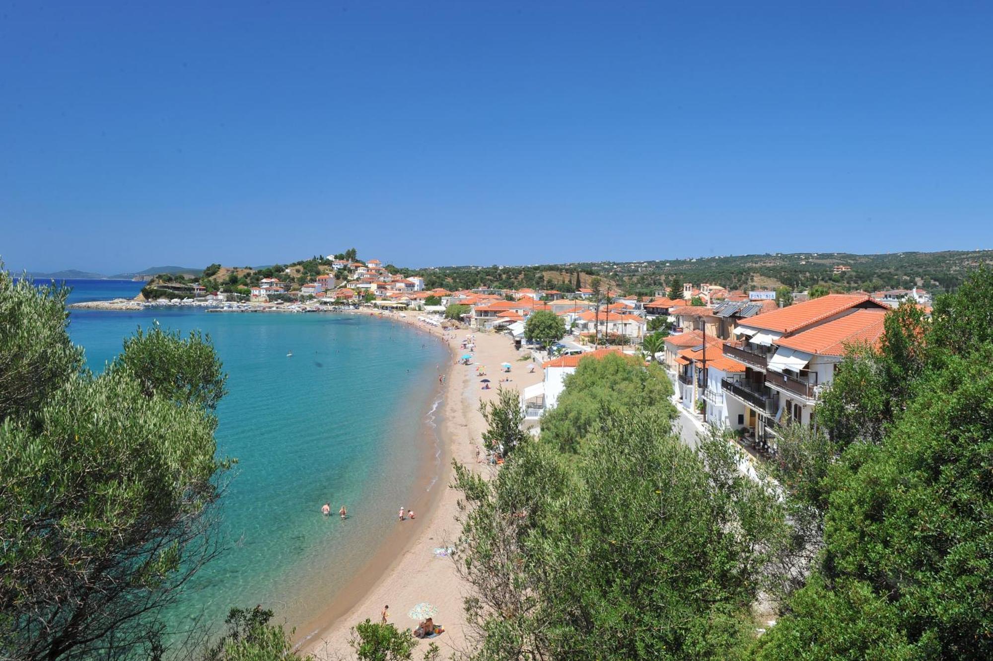 Hotel Korakakis Beach Финикунда Екстериор снимка