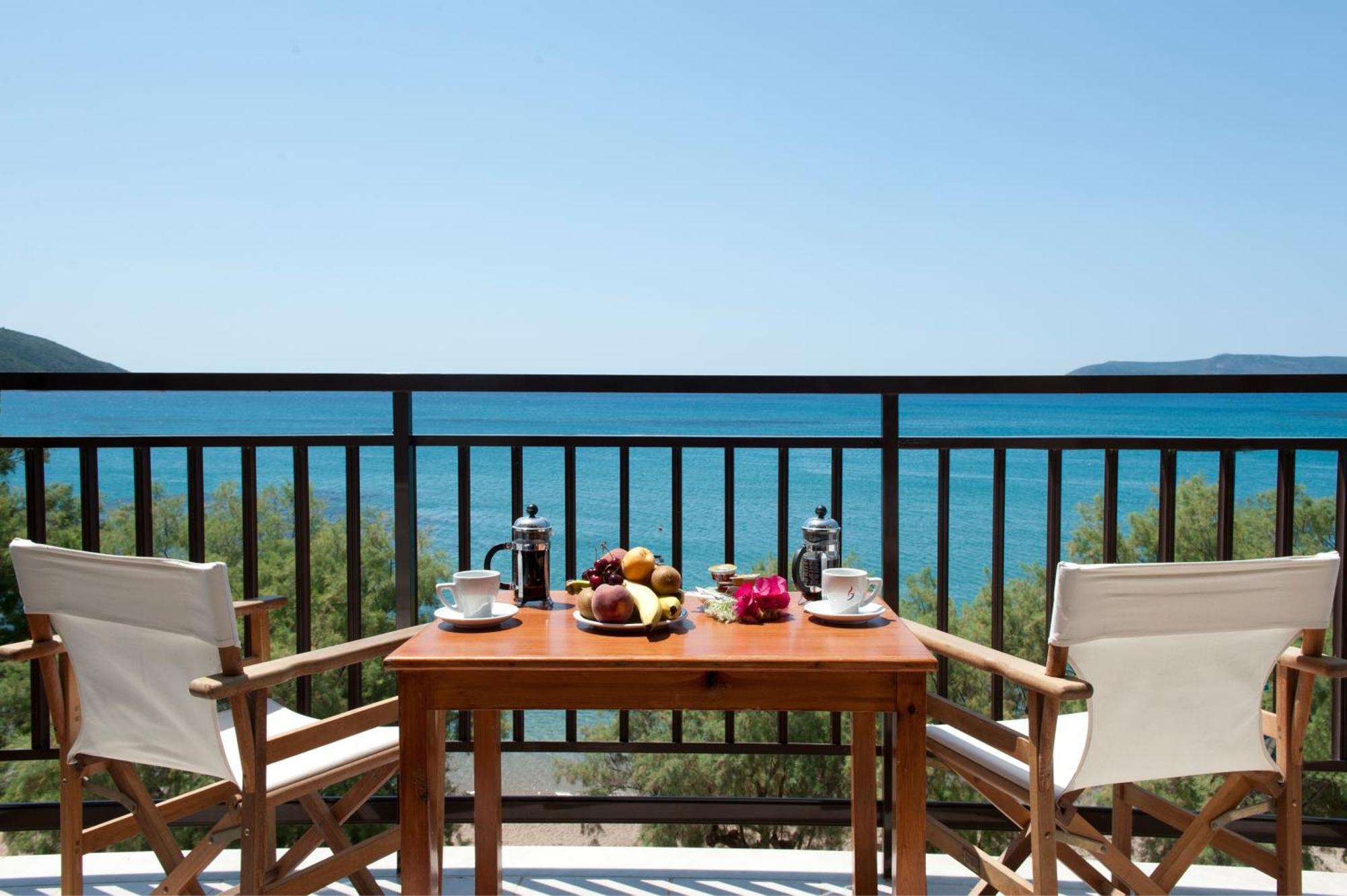 Hotel Korakakis Beach Финикунда Екстериор снимка